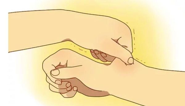 Пациент может наносить увечья сам себе